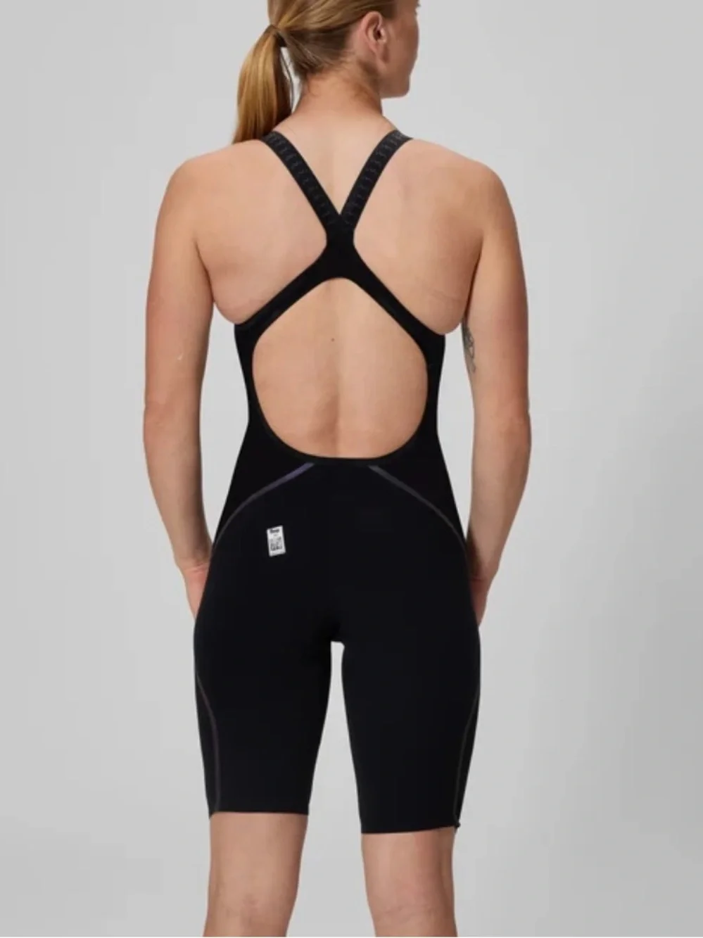 Speedo women’s fastskin LZR intent 2.0 open back kneeskin size 25